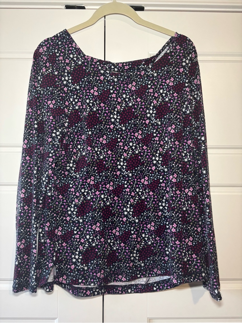 T by Talbots Floral Knit Long Sleeve-size large